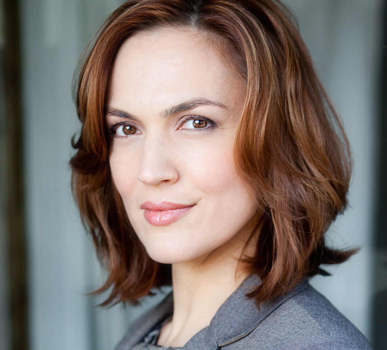 Lesley Fera: From Pretty Little Liars’ Veronica Hastings to Acclaimed Actress and Podcaster