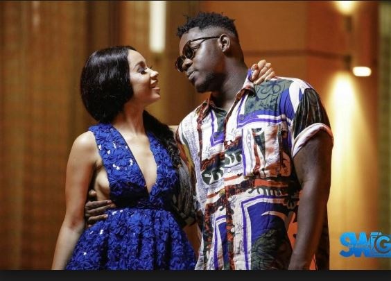 Medikal Defends hid Decision to Feature Sister Derby at His O2 Indigo Concert