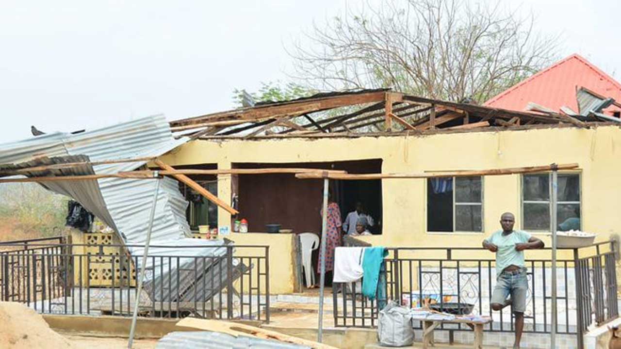 Rainstorm Causes Destruction in Plateau, Injuring 3 and Damaging Over 200 Houses