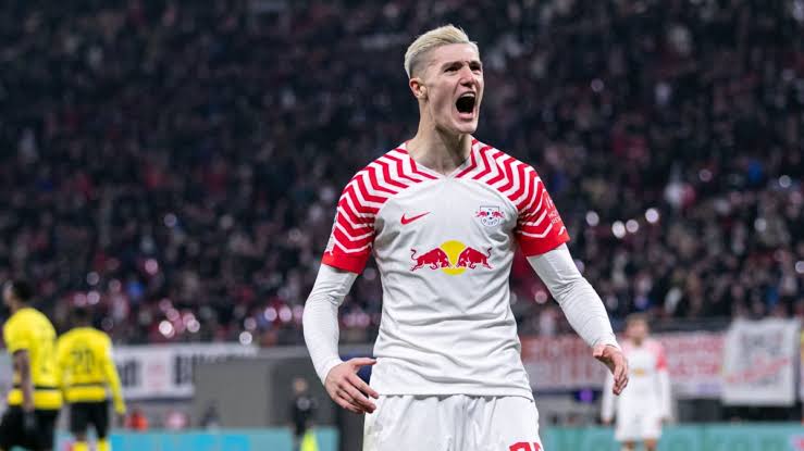 Milan Targets Benjamin Sesko as Potential Replacement for Giroud