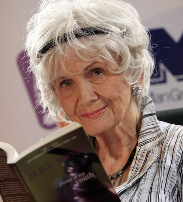 Nobel Prize-winning short story author, Alice Munro dies at 92