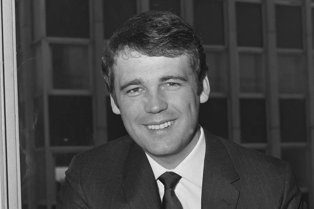 Pioneering Rock ‘n’ Roll Guitarist Duane Eddy Passes Away at 86