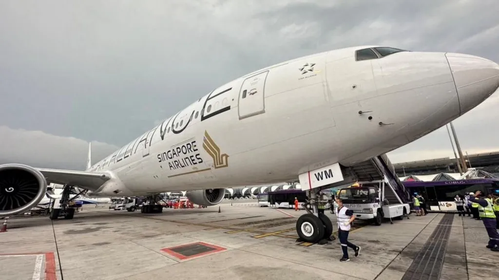 Severe Turbulence Hits Singapore Airlines Flight Leaving One Dead and Multiple Injured