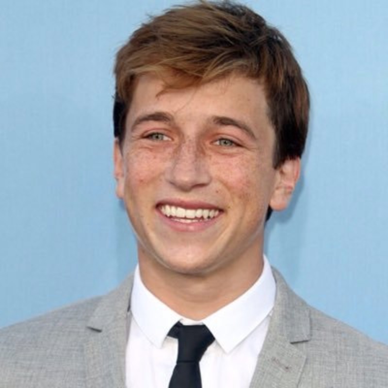 Meet Skyler Gisondo, Hollywood’s Rising Star with Memorable Roles in ‘Licorice Pizza,’ ‘Booksmart,’ and More
