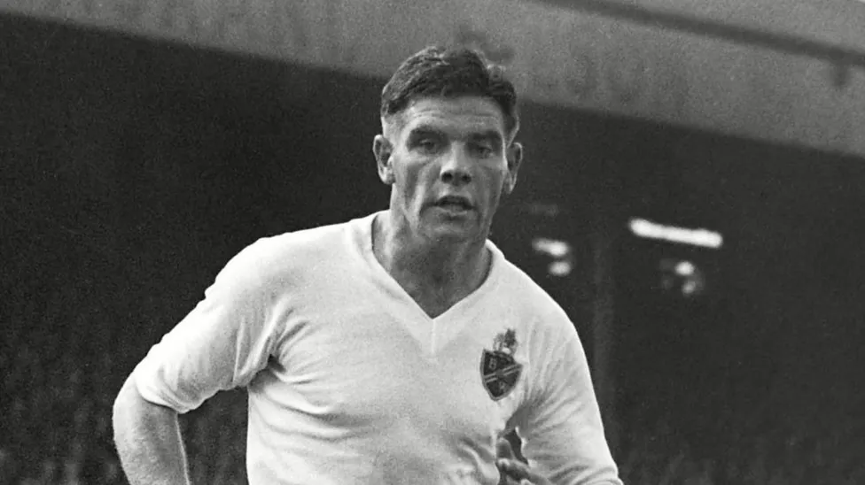 Former England and Bolton defender Tommy Banks dies, aged 94