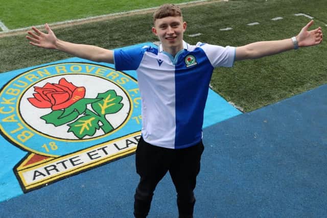 Blackburn Rovers Sign Aodhan Doherty From Linfield