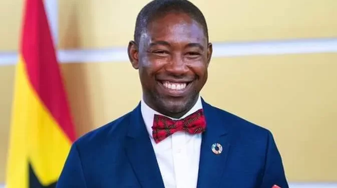 Dr Bernard Okoe Boye