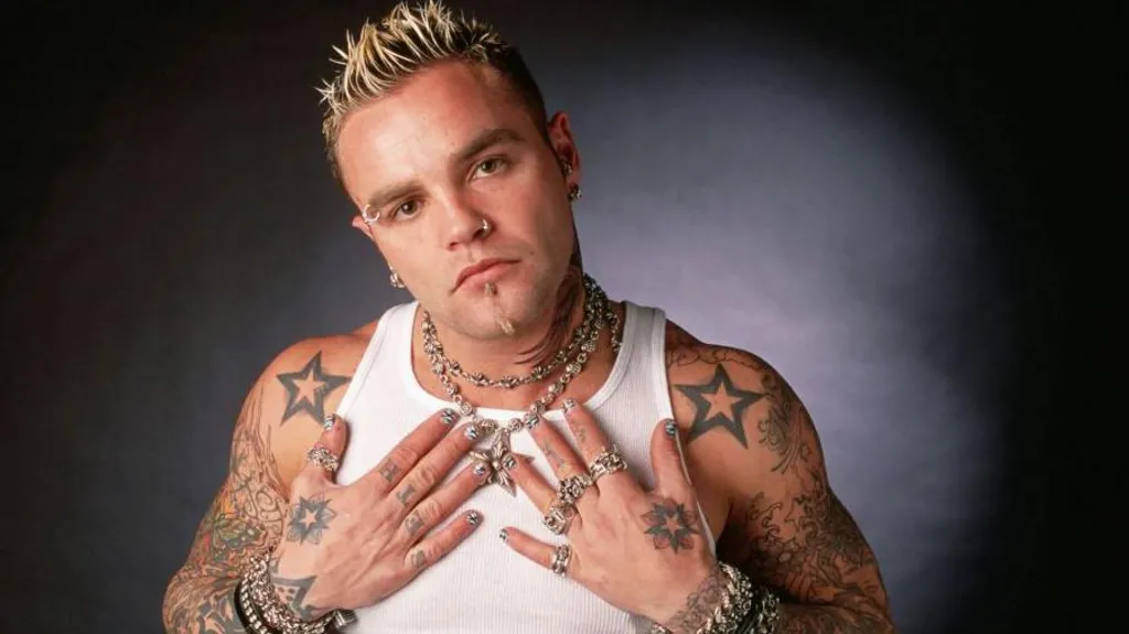 Crazy Town Lead Singer Shifty Shellshock dies at 49
