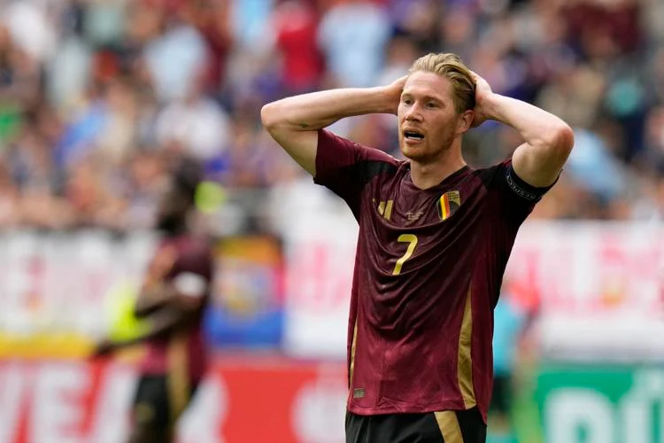 Kevin De Bruyne Takes His Frustrations Out on  Reporter for Asking Him “Stupid” Question after Belgium’s Euro 2024 Exit