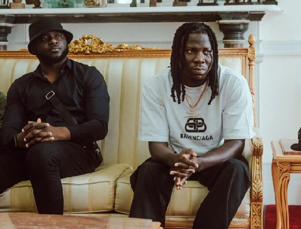 Stonebwoy’s Road Manager Robbed at Gunpoint