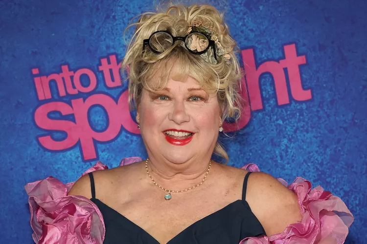 Former SNL Cast Member Victoria Jackson Reveals Inoperable Tumor Diagnosis