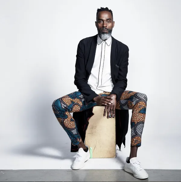 What Design is Waraire Boswell Noted For and How Tall Was He?