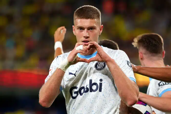 Artem Dovbyk Arrives In Italy To Complete Roma Transfer