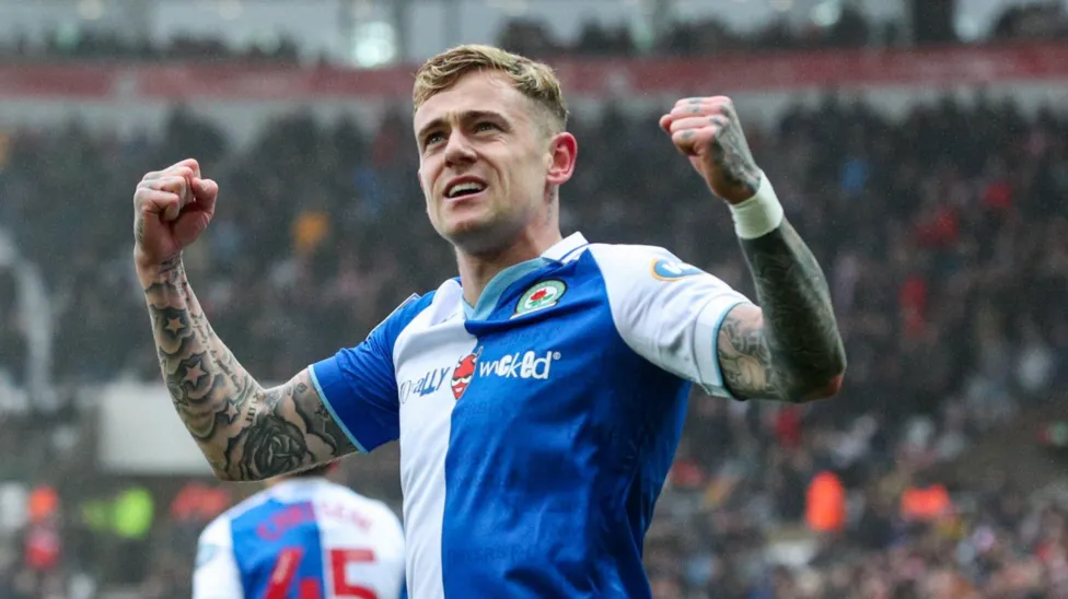 Ipswich Sign Championship Top Scorer Sammie Szmodics