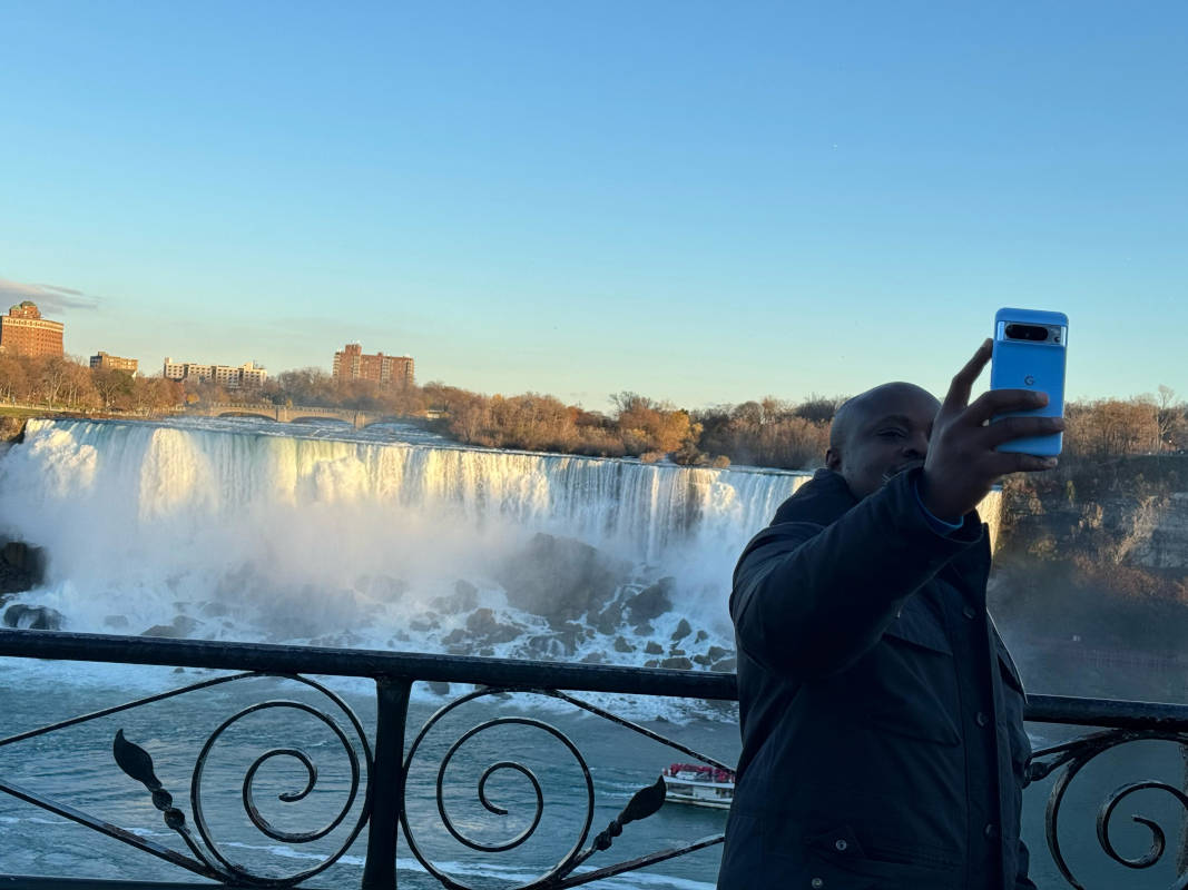 Ghanaian Travel Blogger Akesse Sanza at Niagara Falls, Canada